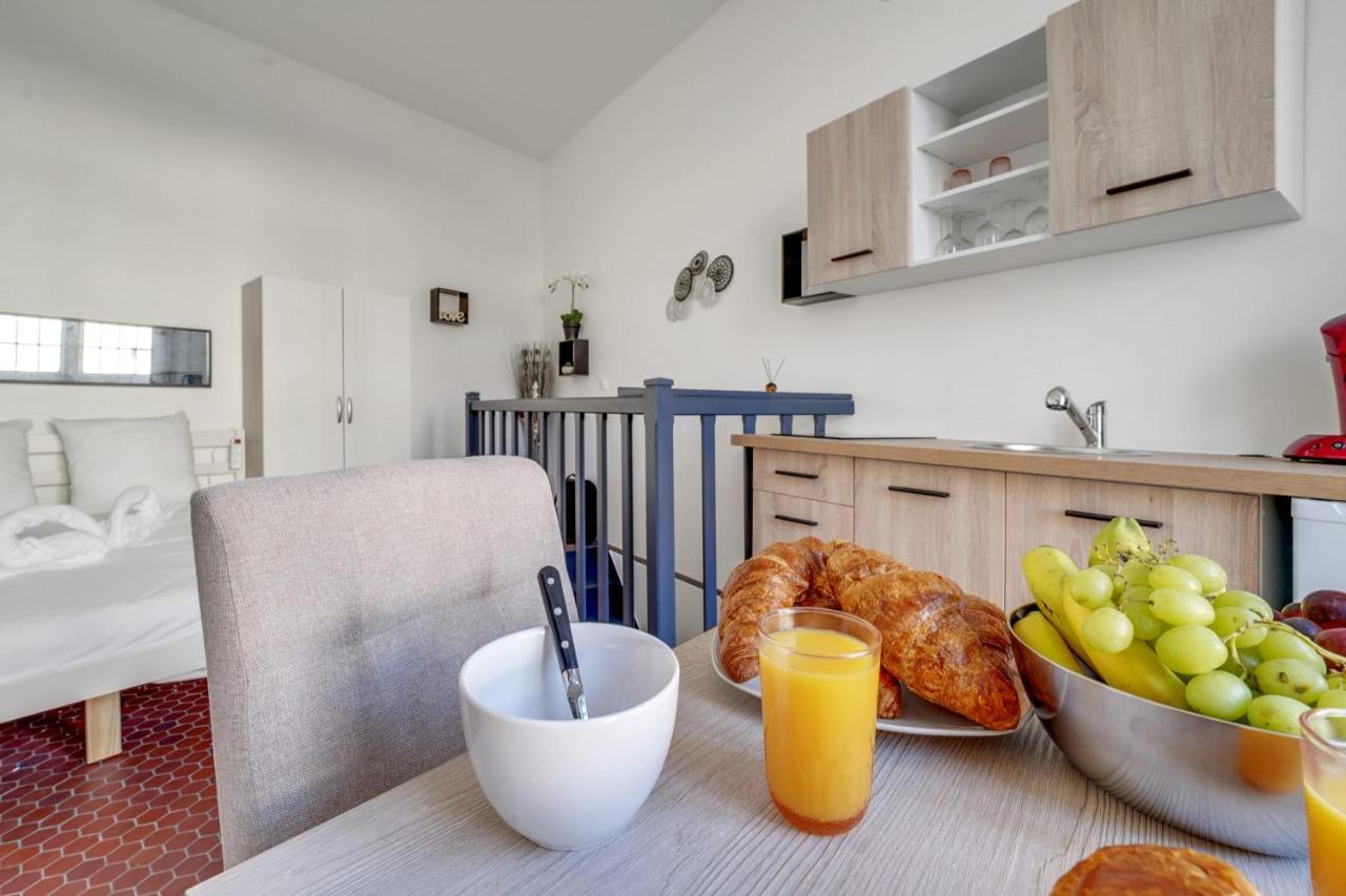 Loft In Heart Of Paris Moulin Rouge Apartment Bagian luar foto